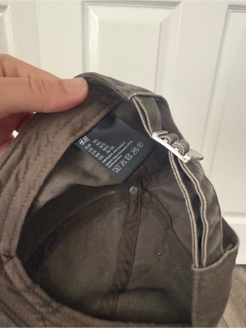 H&M Neutral Baseball Cap Hat - Picture 3 of 3